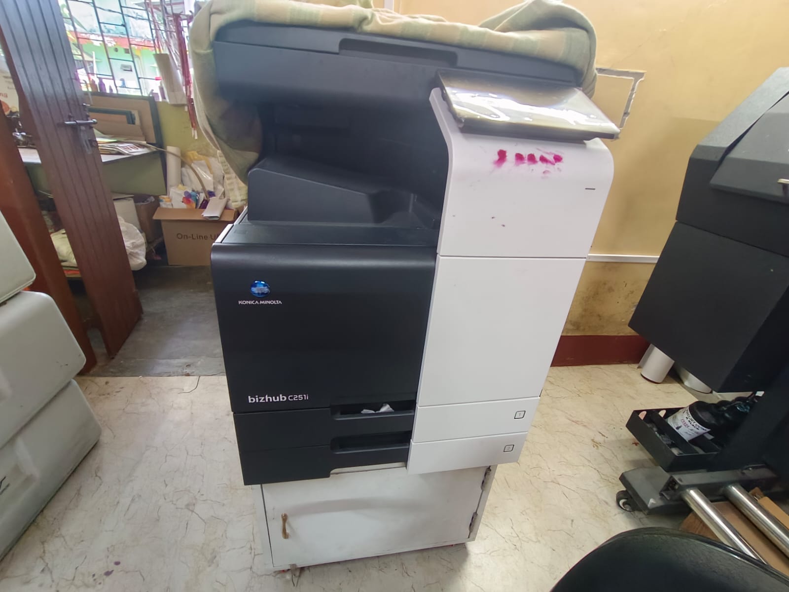 Digital colour press